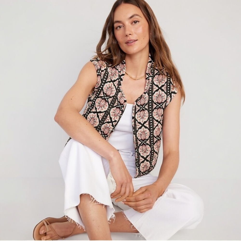 Old Navy Quilted Boho Vest Size XL Black Pink White